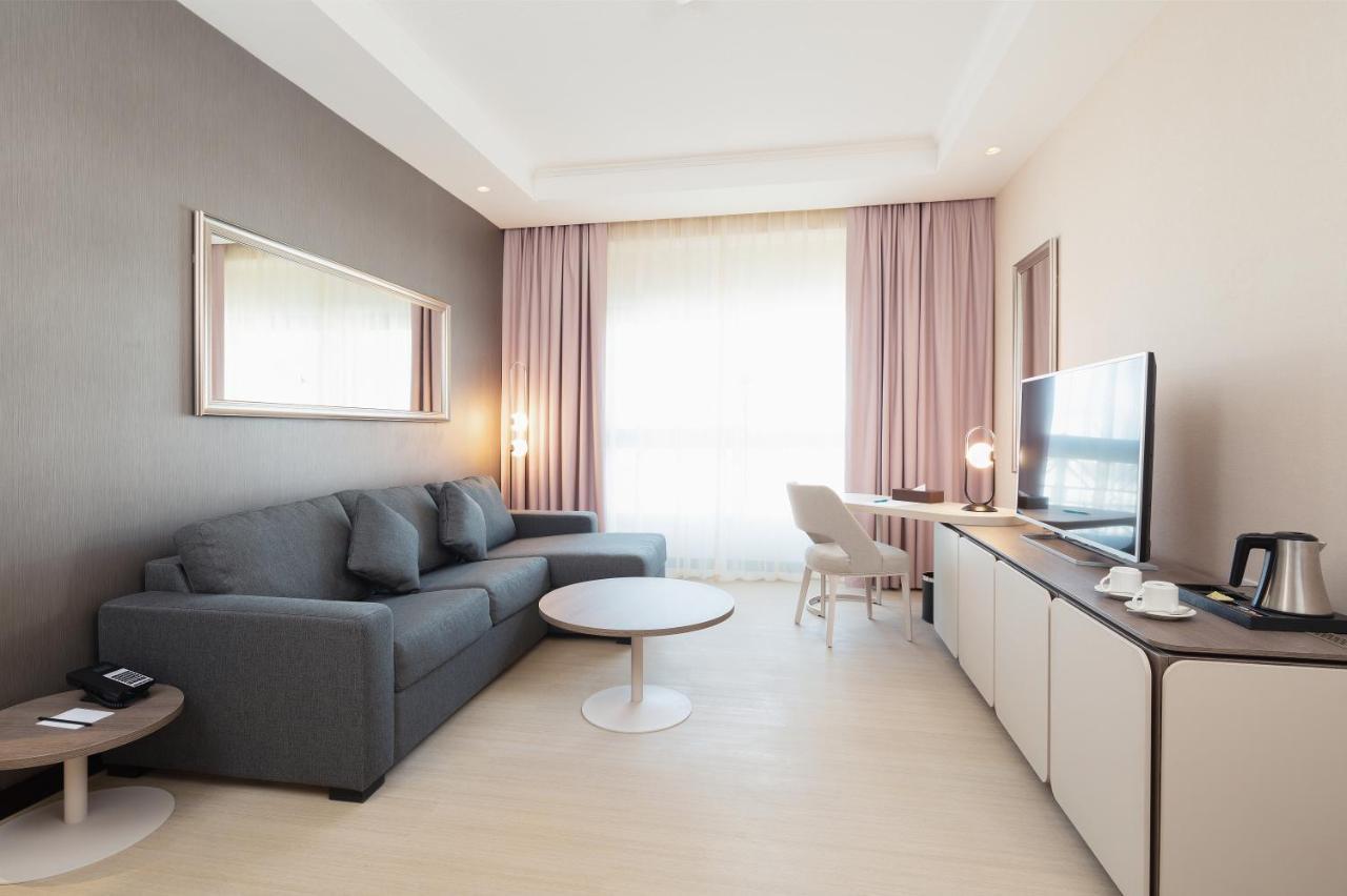 ออคซิเดนทัล อัลจัดดาฟ Hotel ดูไบ ภายนอก รูปภาพ A room at the hotel