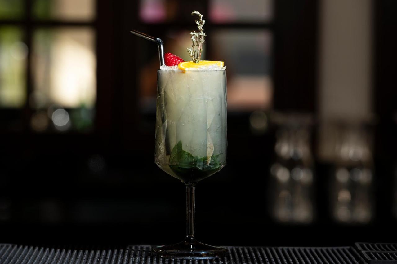 ออคซิเดนทัล อัลจัดดาฟ Hotel ดูไบ ภายนอก รูปภาพ Cocktail