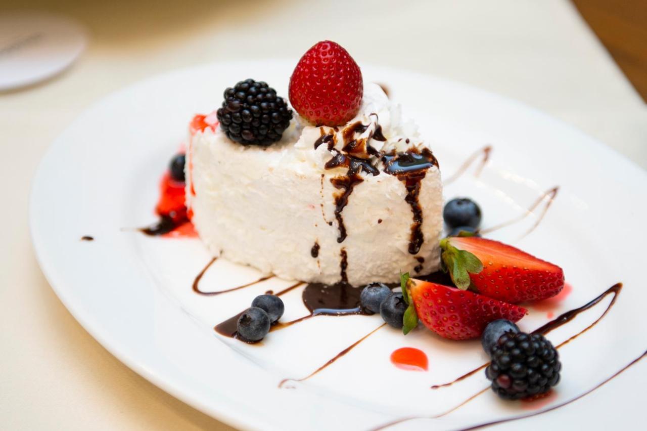 ออคซิเดนทัล อัลจัดดาฟ Hotel ดูไบ ภายนอก รูปภาพ A dessert